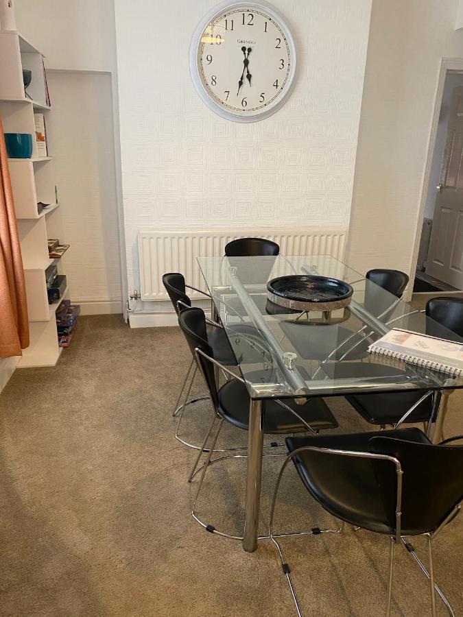 39 Cowley Road Villa ลิเวอร์พูล ภายนอก รูปภาพ
